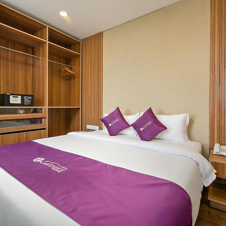 Lavender Riverside Hotel Da Nang Exterior photo