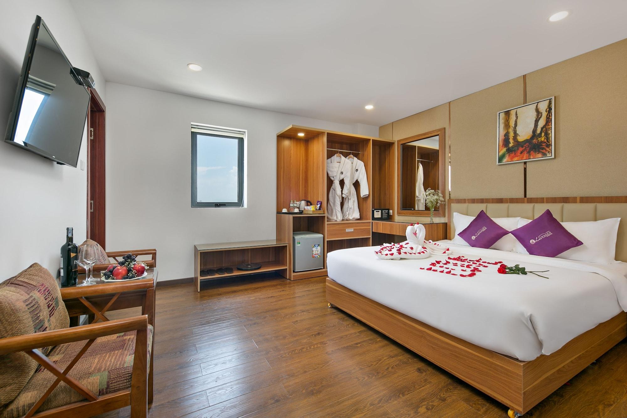 Lavender Riverside Hotel Da Nang Exterior photo